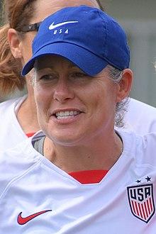 USWNT Camp Zama Shannon MacMillan (cropped).jpg