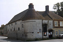 Raymond Hall - Heytesbury - geograph.org.uk - 707153.jpg