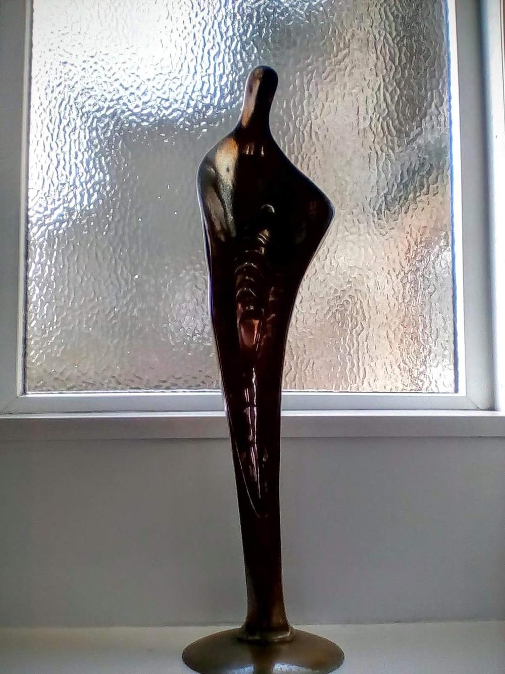 Figure of Our Lady by Arthur Dooley sculptor.jpg