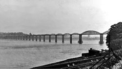 Severn Railway Bridge, from near Purton - geograph.org.uk - 2041712.jpg