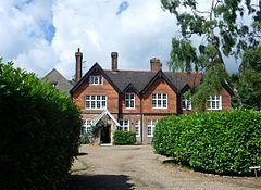 Walton Manor, Chequers Lane, Walton-on-the-Hill.jpg