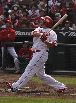 Brad Eldred 20130317 MAZDA Zoom-Zoom Stadium Hiroshima.JPG