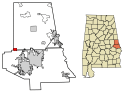 Location of Waverly in Chambers County and Lee County, Alabama.