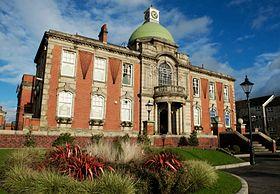 Chadderton Town Hall, Greater Manchester.jpg