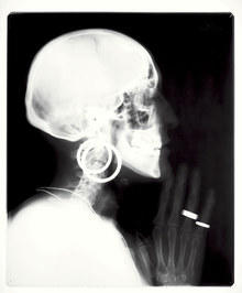 Méret Oppenheim self-portrait.jpg