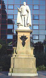 King Edward VII Memorial 02 CROP.jpg