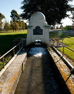De Renzie Brett memorial in Kirwee