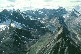 Arregetch-Peaks.jpg