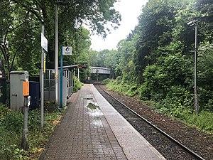 Coryton Railway Station.jpg
