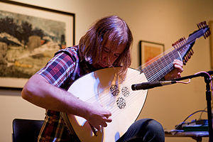 van Wissem performing at the Mills Gallery in 2009
