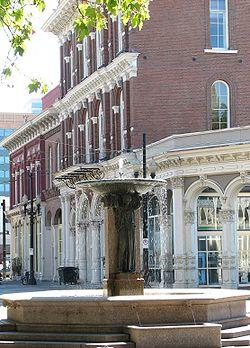Skidmore Fountain - New Market Block PDX 2007.08.jpg