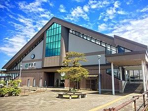 Niitsu Station West 2018.09.jpg