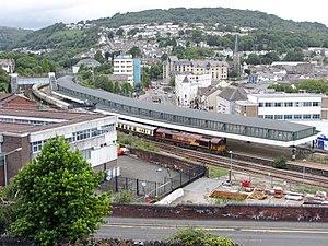 Railtour at Pontypridd (geograph 5482911).jpg