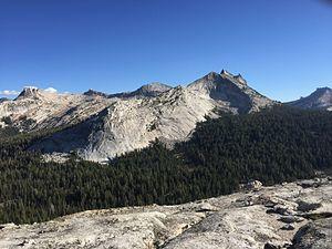 Tuolumne Meadows - Fairview Dome - summit - 06.JPG