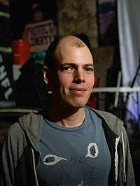 Jeffrey Lewis performing at Super Happy Fun Land, Houston TX, January 2018.