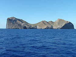 Nihoa, Northwestern Hawaiian Islands, USA-2012.jpg
