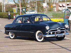 1949 Ford custom 300 pic3.JPG