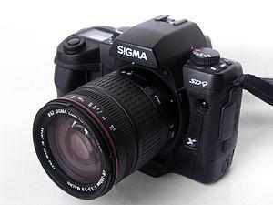 Sigma SD9 front.jpg