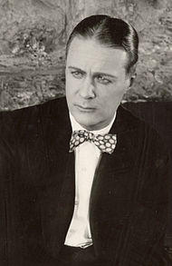 Huntley Gordon 1918.jpg