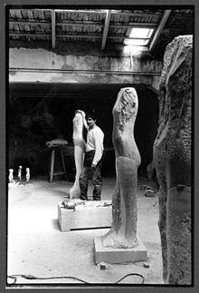 Manuel Neri Italy 1983.jpg