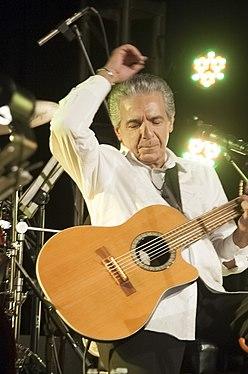 Faramarz Aslani Persian singer in a concert in Canada 2013.jpg