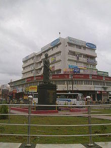 Shakthan Thamparan statue.jpg
