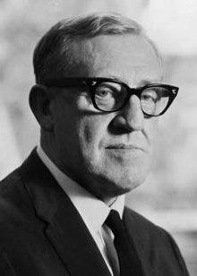 Arthur Calwell 1966.jpg