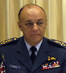 Ray Henault 071010-D-7203T-004.jpg