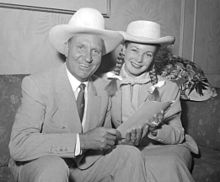 Gene Autry and Gail Davis Toronto.jpg
