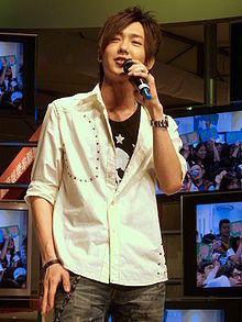 SonyFair2008 Day11 MiniConcert YiDA Huang.jpg