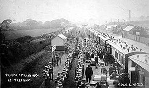 4th Battalion King's Own Royal Lancasters detraining at Trefnant, 1909.jpg