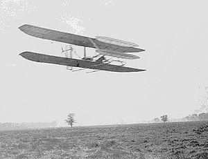 WrightFlyer1904Circling.jpg