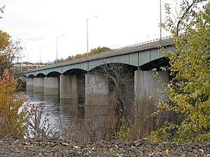 Dexter Coffin Bridge by Elias Friedman.JPG