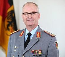 Generalinspekteur der Bundeswehr, General Eberhard Zorn (cropped).jpg