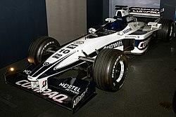 Williams FW22 front-left 2017 Williams Conference Centre.jpg