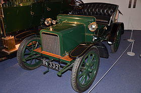 1904 Rover at Coventry Motor Museum.jpg