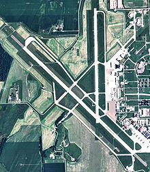 Sioux Gateway Airport-2006-USGS.jpg