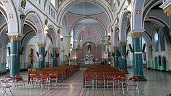 Interior of the San Joaquín church of Manta