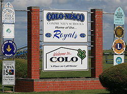 Colo Iowa 20090816 Welcome Sign.JPG