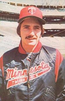 1978 Minnesota Twins Postcards Rob Wilfong.jpg