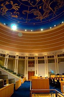 Mississauga City Council Chamber, 2009.jpg