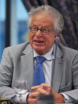 Ed van Thijn portrait.jpg