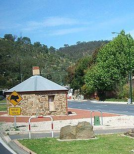 Old toll house.jpg