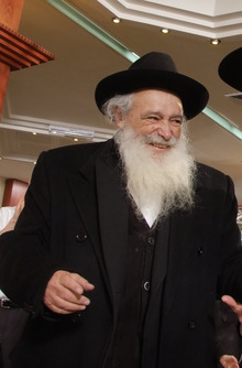 הרב אביגדור נבנצל.png