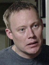 Ricky Groves as Garry Hobbs.jpg