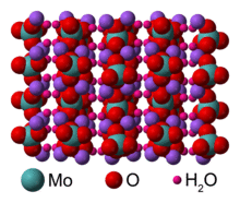 Sodium-molybdate-dihydrate-xtal-3D-vdW-labelled.png