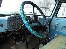Steering wheel of a GAZ-52 GAZ-53 truck.JPG