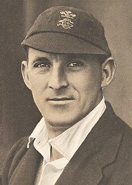 Laurie Fishlock postcard.jpg