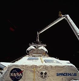 Wake Shield Facility on STS-60 (STS060-74-054).jpg