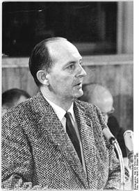 Bundesarchiv Bild 183-76791-0009, Berlin, 15. Volkskammersitzung, Robert Havemann.jpg